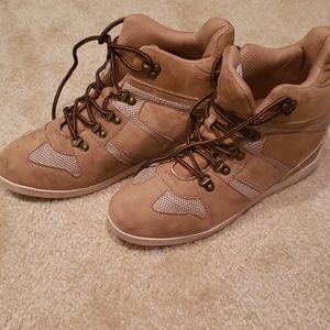 Wedge heel shoes